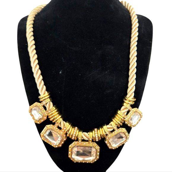 Jewelry - Elegant Pink & Gold Statement Necklace